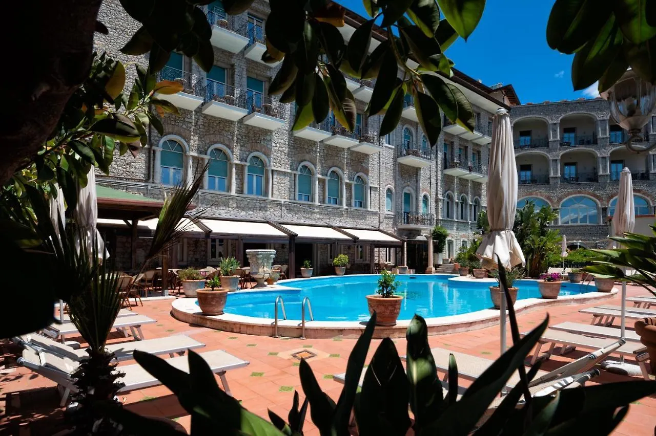 Taormina Park Hotel 4*,  Italy
