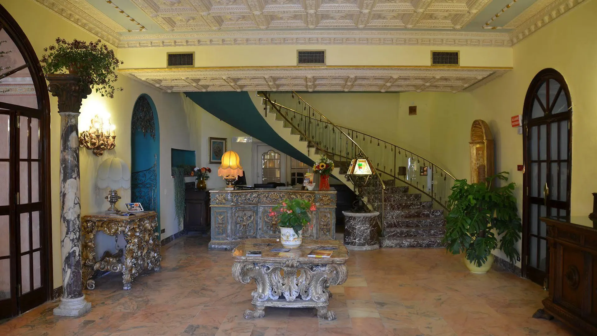 Taormina Park Hotel 4*,  Itália